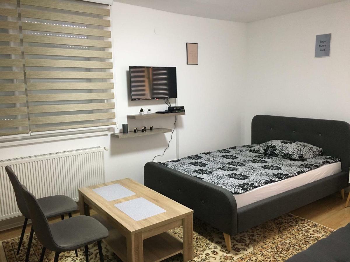 Old Town Cute Apartment Sarajevo Bagian luar foto